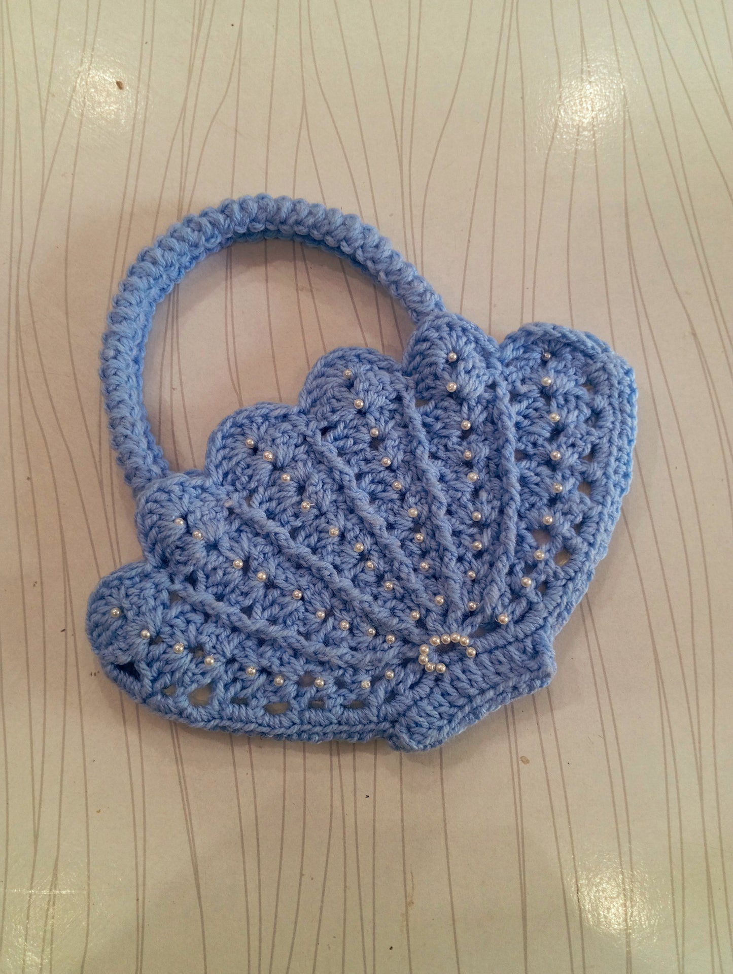 Crochet oyster bag